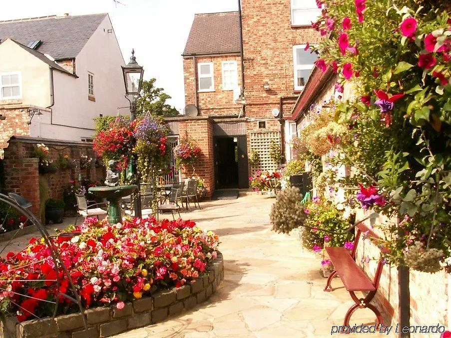 Heworth Court Hotel 约克
